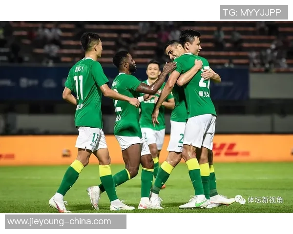 邀请赛积分榜：广州足球队以57分领跑